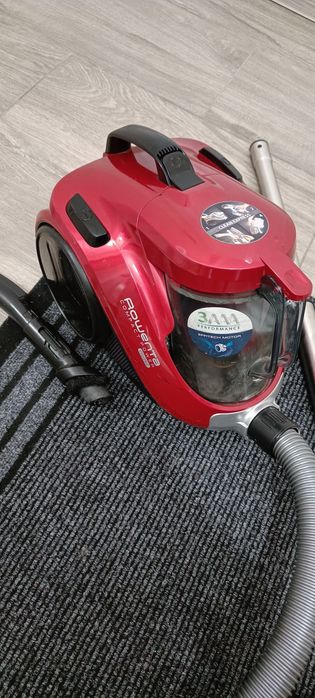 Aspirator fara sac Rowenta