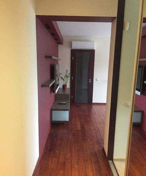 Дава се под наем Двустаен апартамент в Бургас, Изгрев - 60 кв.м за 306 € - Снимка #2