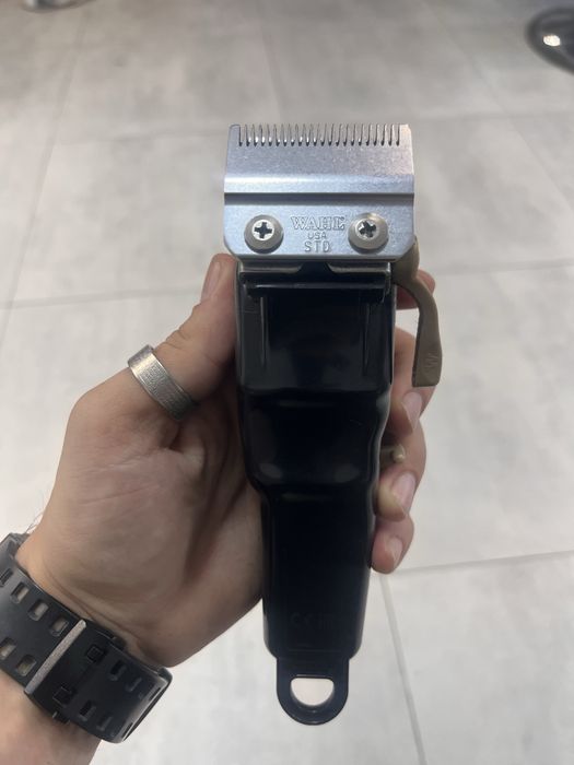 Vand masina de tuns magic clip!Trimit cu verificare