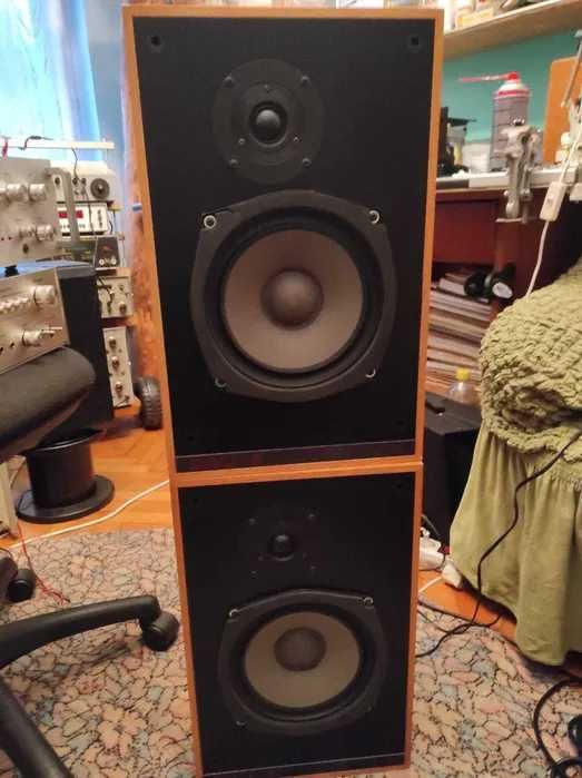 Electronice Audio Dali 3A, culoare fag (boxe monitoare vintage)