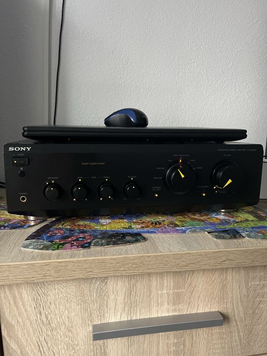 Vind statii si doua boxe