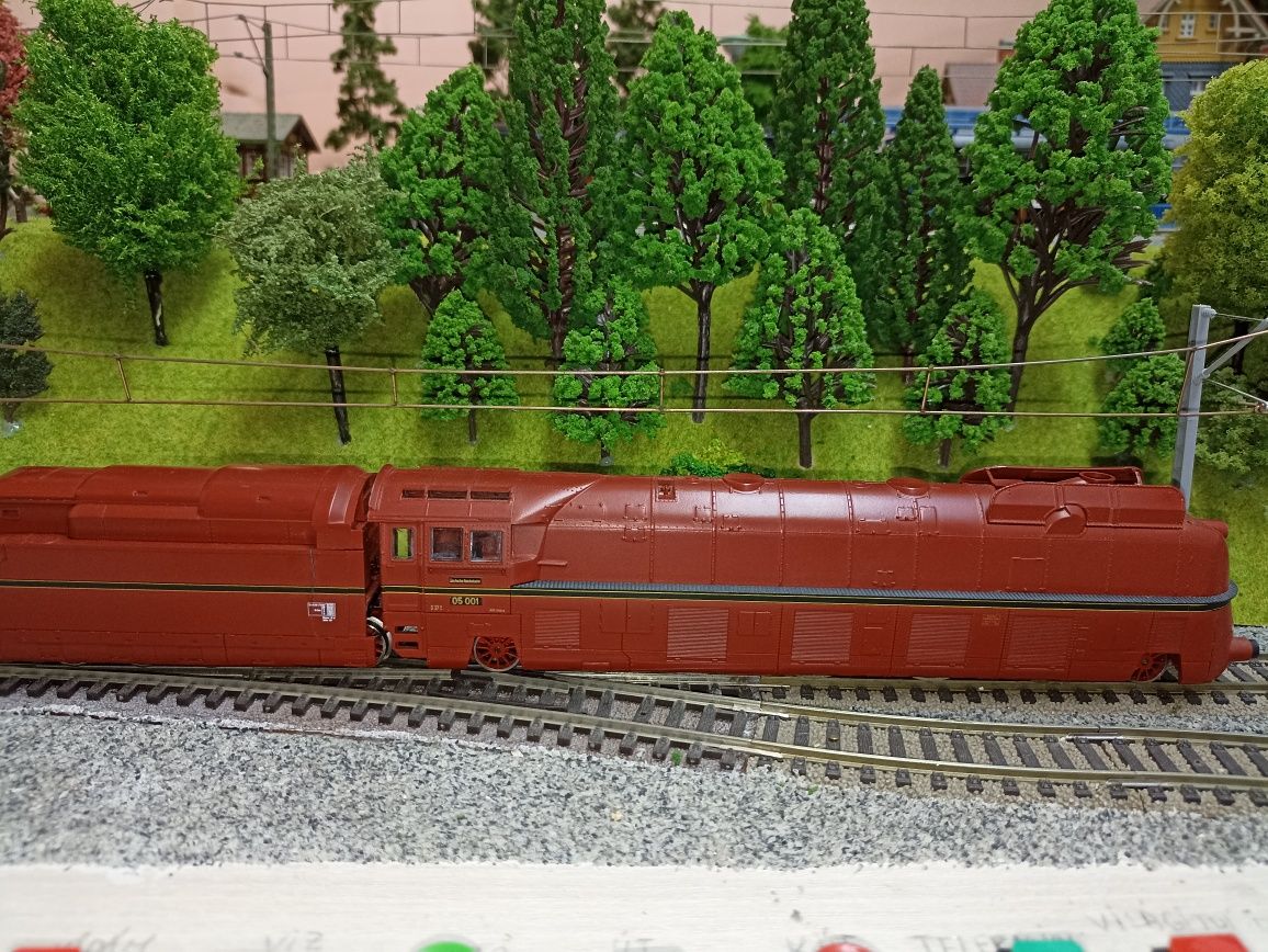 Locomotiva cu aburi HO BR 05 Liliput trenulețe diorama Roco piko