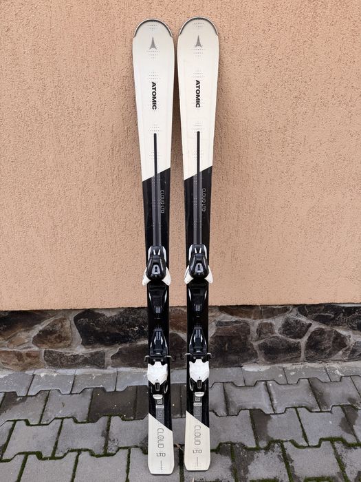 Schiuri Atomic Cloud LTD 150cm