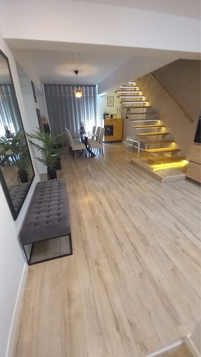 Vand casa tip duplex