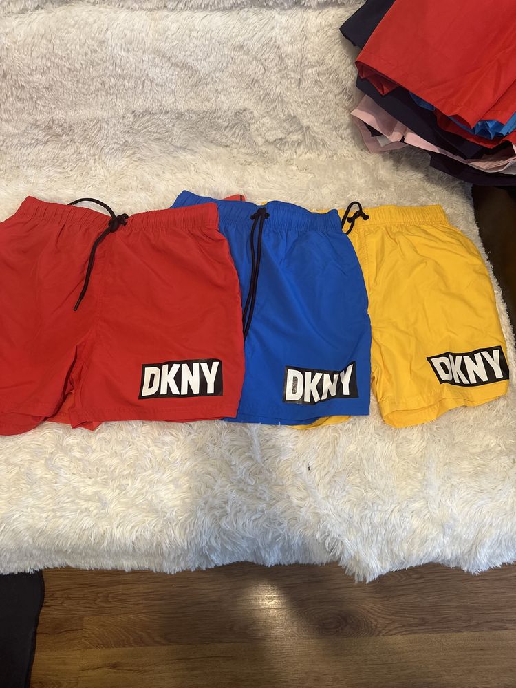 Pantaloni scurti plaja DKNY