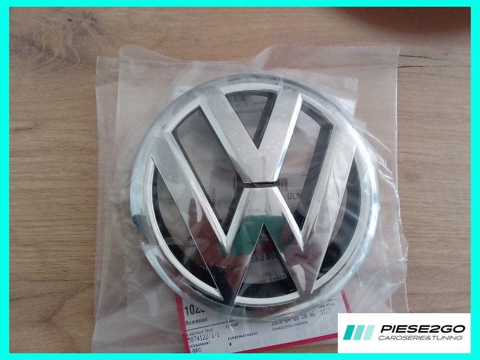 Emblema grila radiator fata VW Golf VI 6 GTI Plus 2008-2013 originala