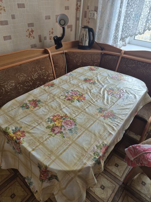 Продам обеденную зону