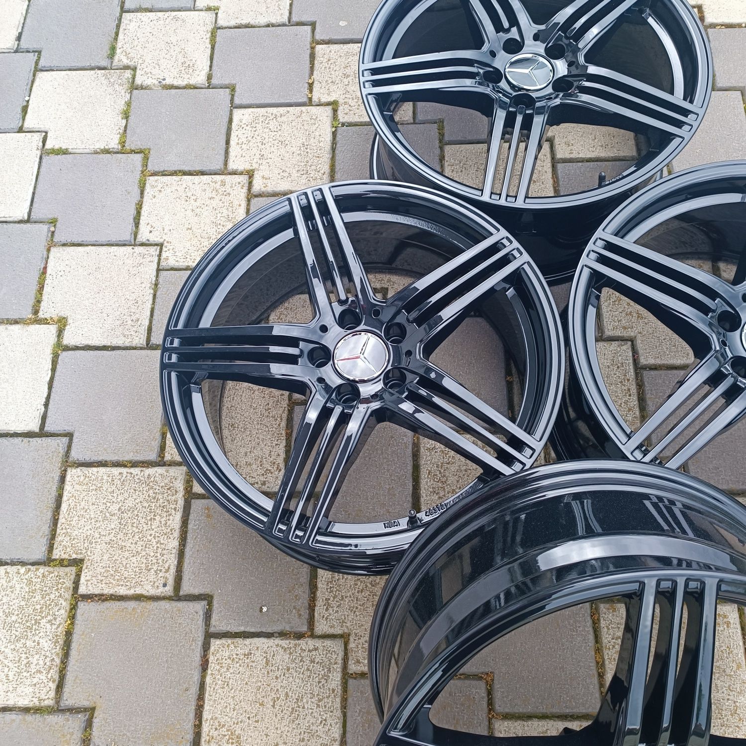 Jante Mercedes R19