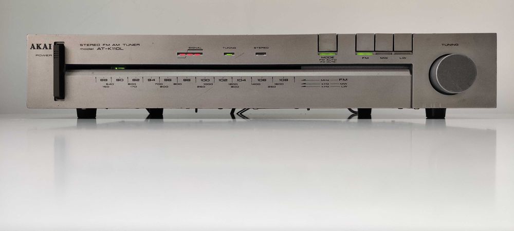AKAI AT K 110 L tuner analog pt amplificator linie