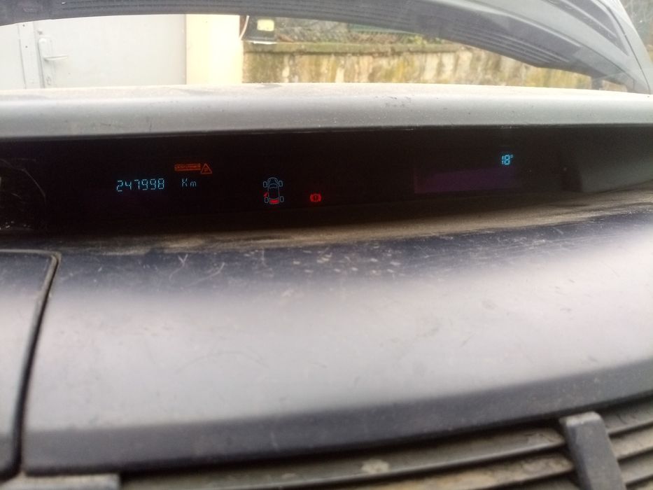 Renault Grand Escape IV с 2 автобокса