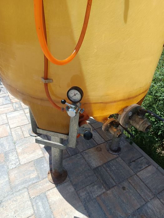 Butoi fibra vin 1000 Litri
