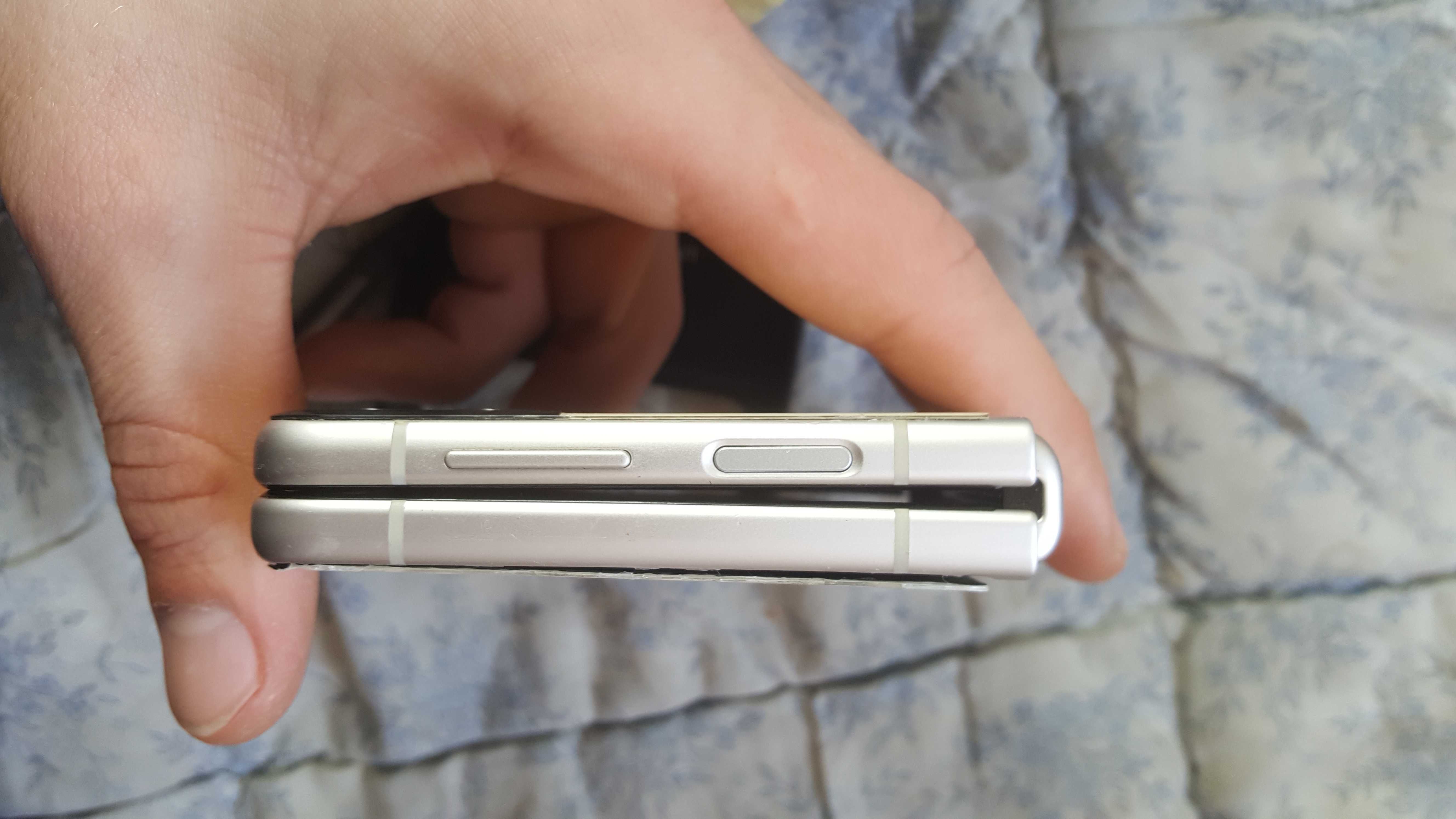 Samsung Galaxy Z Flip 3 de piese nefunctional