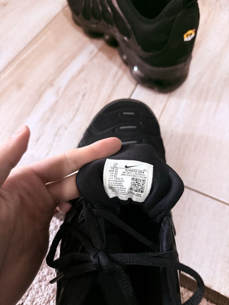 Nike VaporMax Plus Black