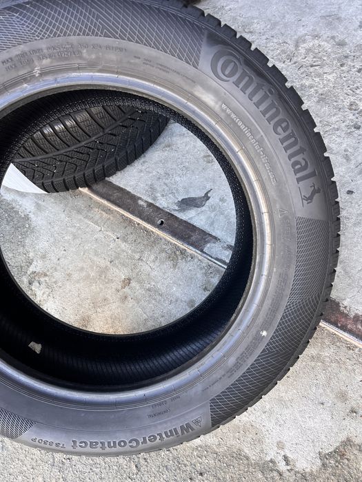 2 anvelope iarna ca NOI , 235/55/17 , Continental , 8 mm