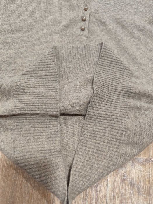 пуловерче на  Benetton