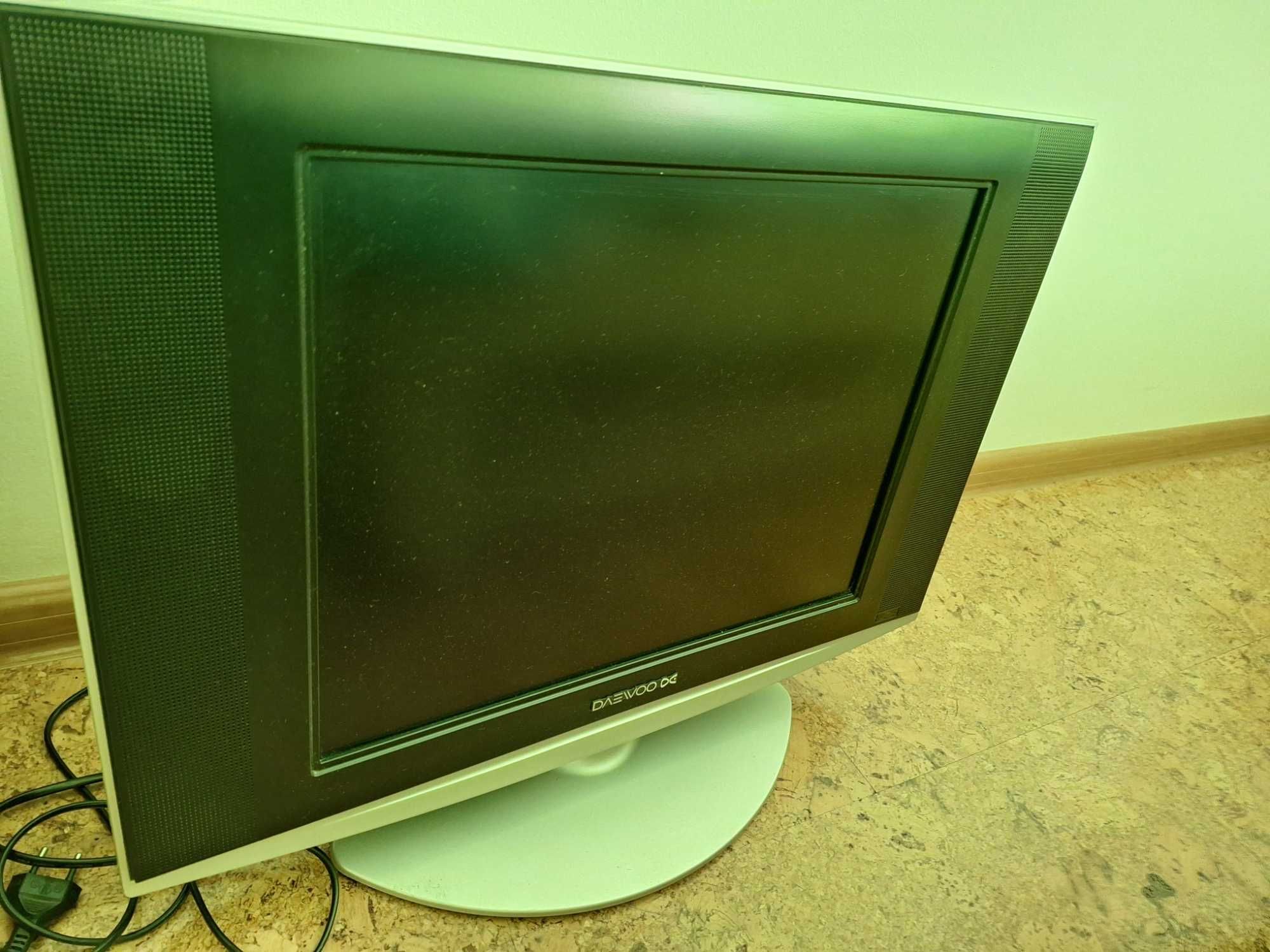 Нов телевизор DAEWOO DLP-20D7
