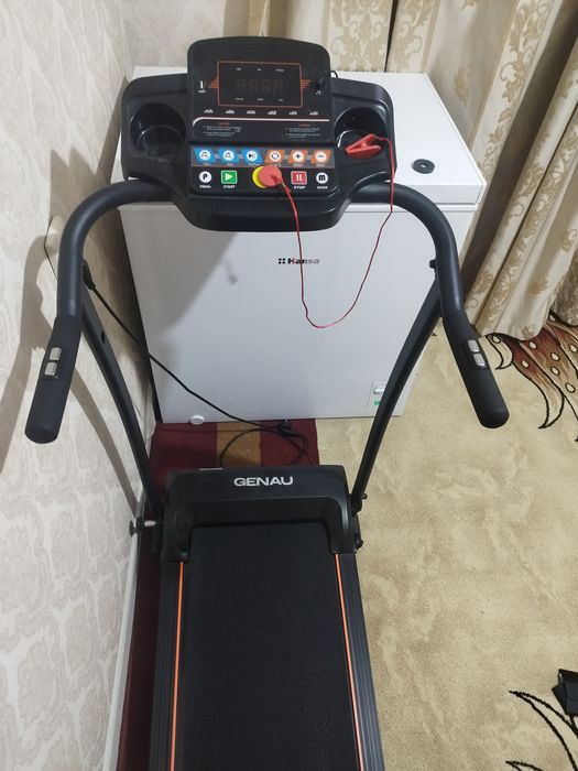 Продам беговую дорожку,новая, почти не пользовался