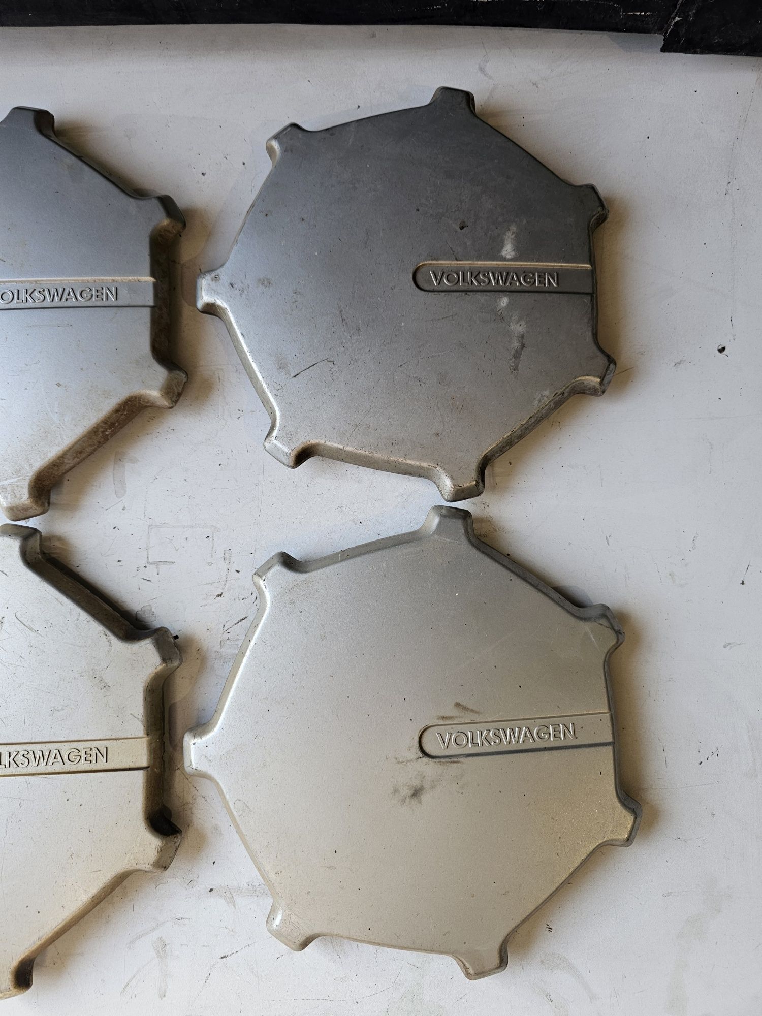 Capace roti originale Volkswagen Passat B3 B4
