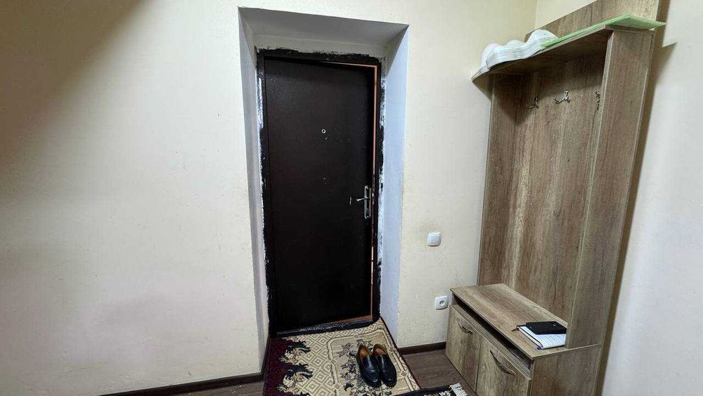 Миндонобод Машина бозори 1 қаватда 2 хонали квартира сотилади. 1491