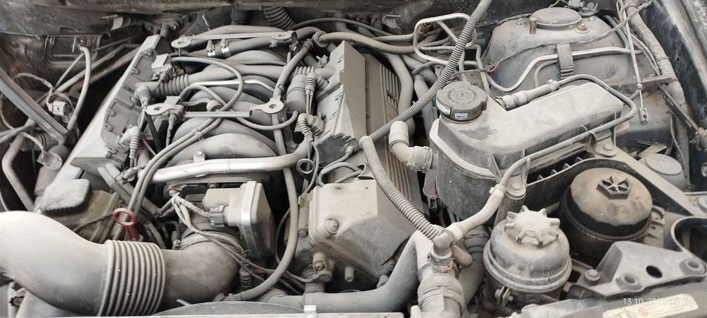 Продаю bmw x5 2000