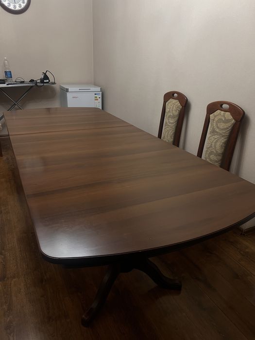 Продам кухонный стол