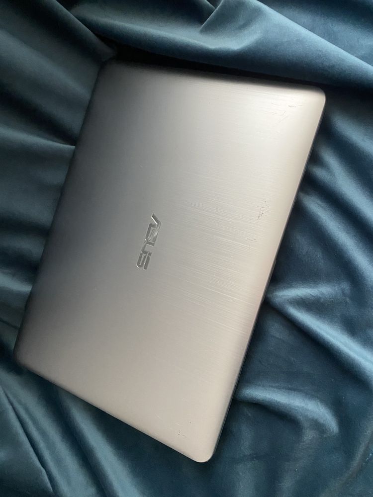 Asus 14”, i5 gen 7, 8gb ram, nvidia 2gb, 1tb ssd