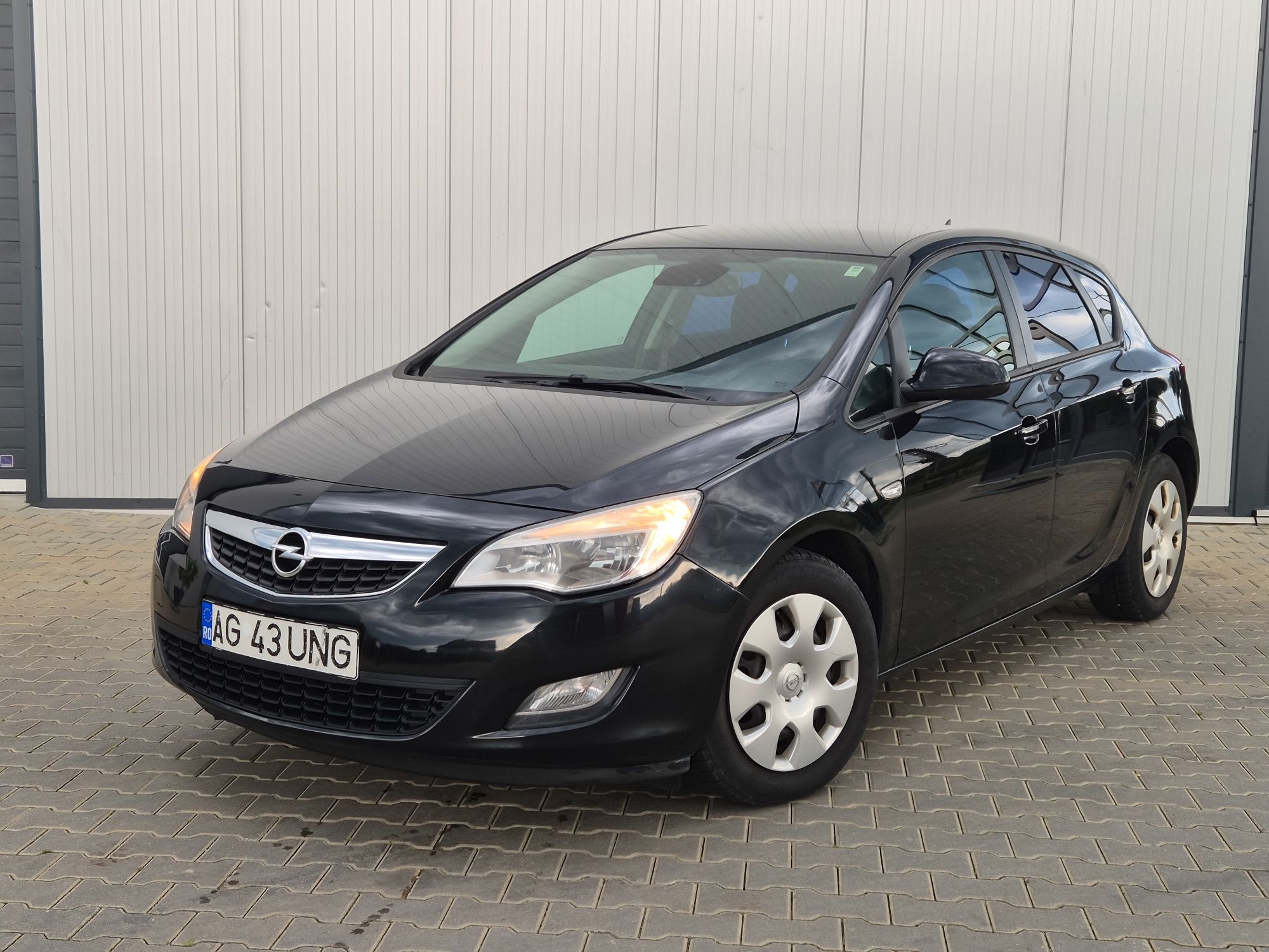 Opel Astra J / 1.3 Diesel