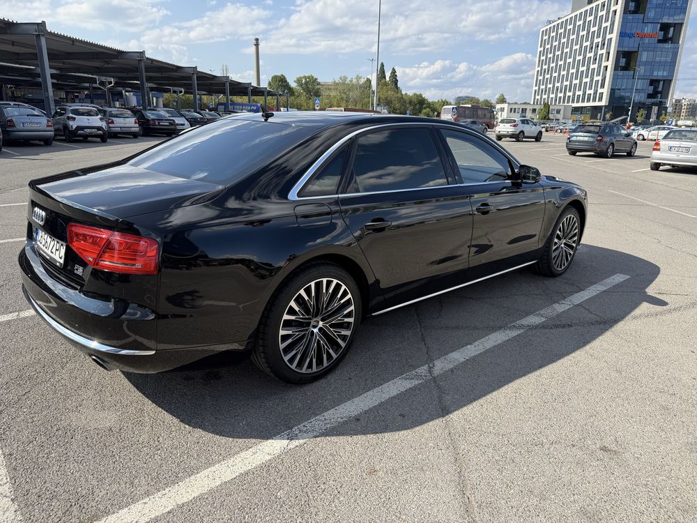 Audi A8L 4.2 FSI
