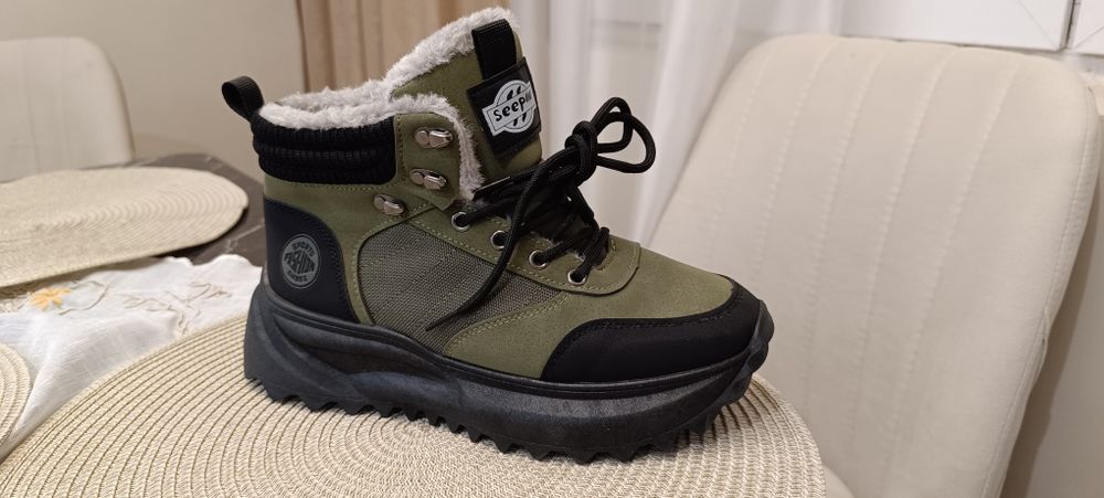Детски зимни боти