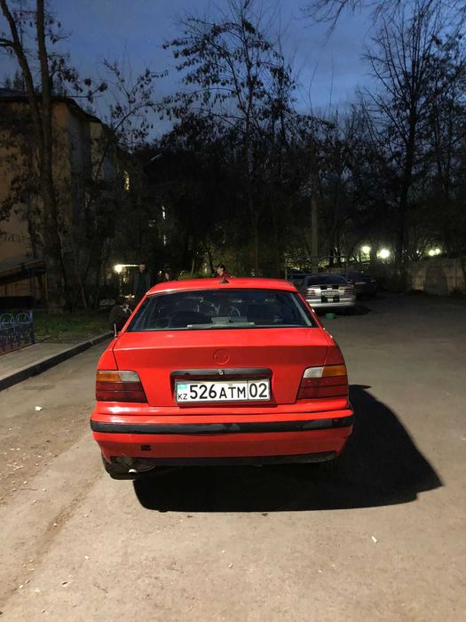 BMW E36, 1991 года, объем двигателя 1.6