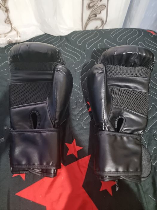 Sac de box 150 x 35 cm(30kg) - umplut + Manusi box, 12oz, pentru antre