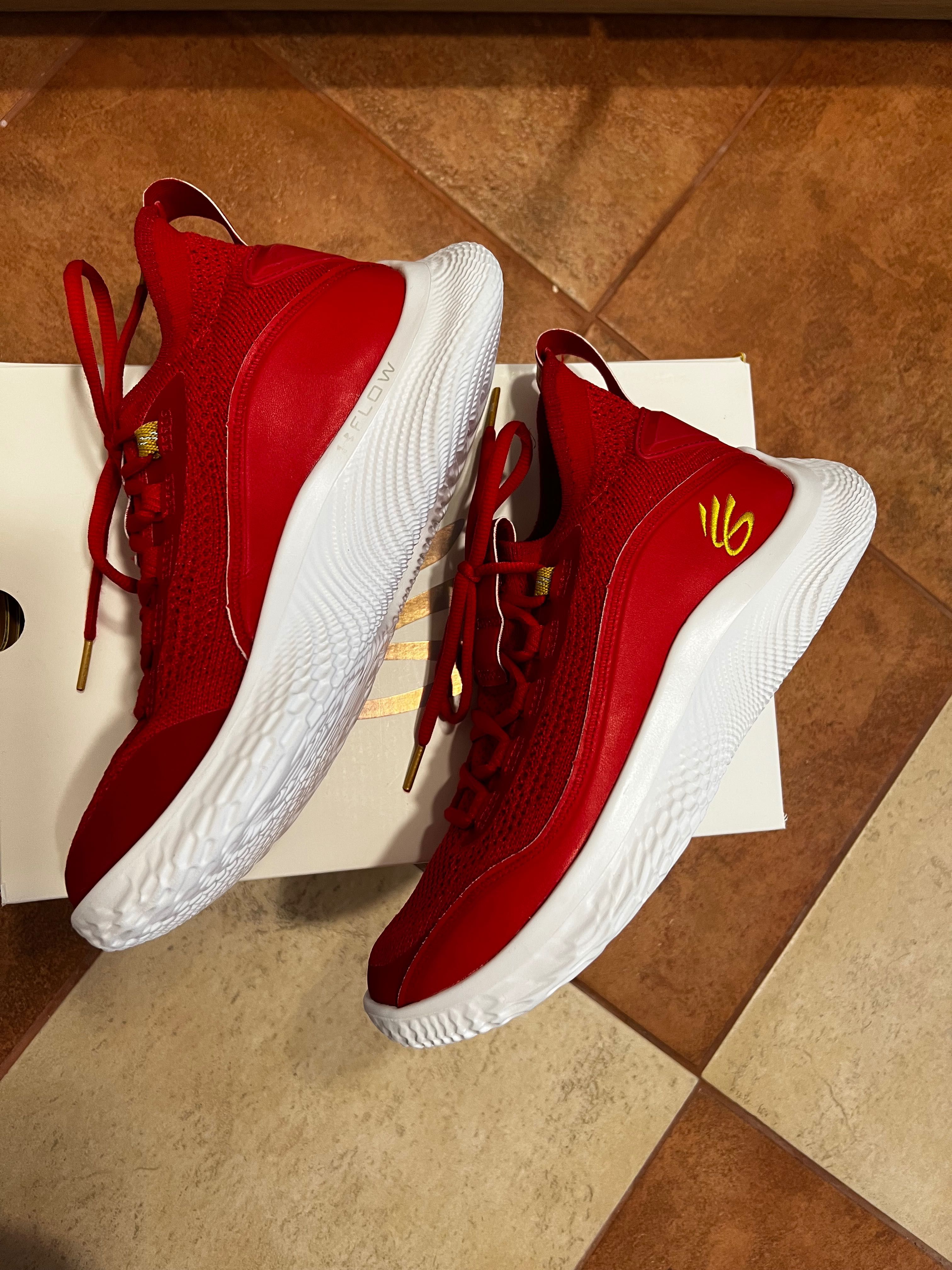 Adidasi Under Armour GS Curry 8