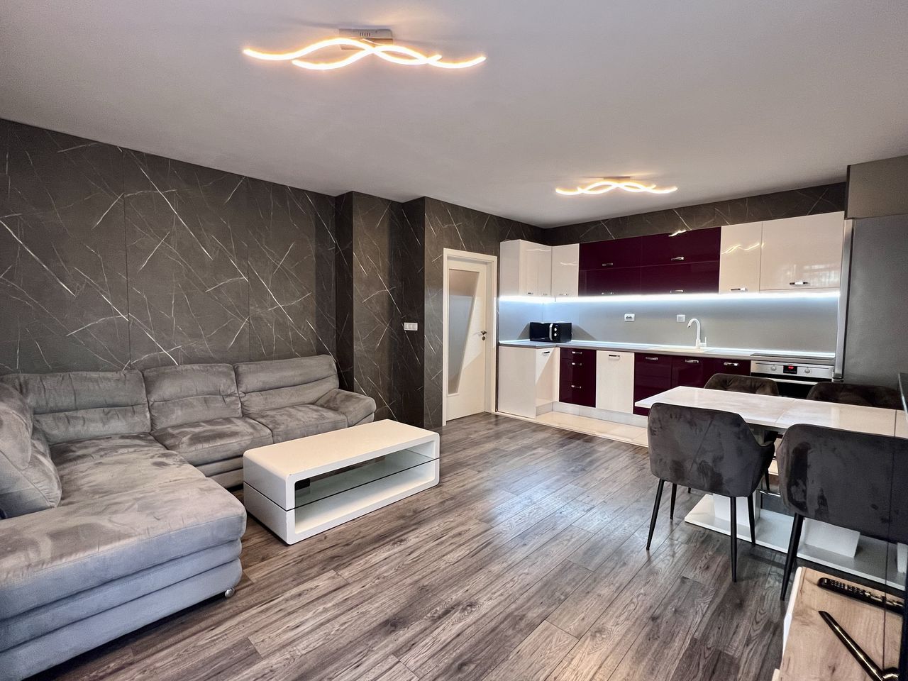 Дава се под наем Двустаен апартамент в София, Дружба 2 - 79 кв.м за 690 € - Снимка #4