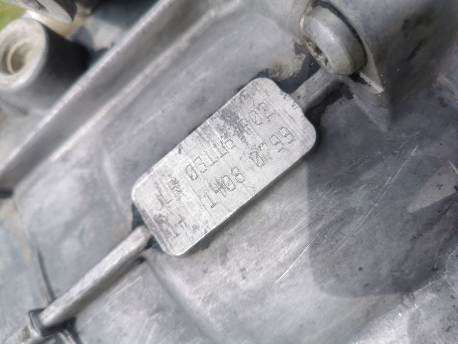 Cutie viteze Passat B6 4x4 JLR