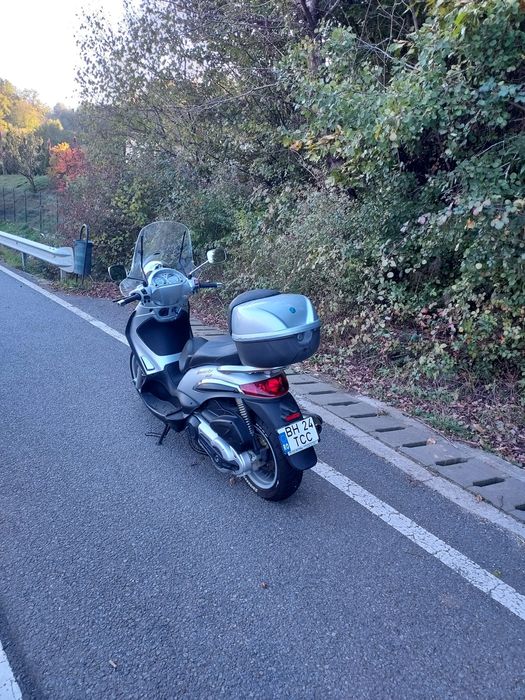Vând Scuter Piaggio Beverly 500