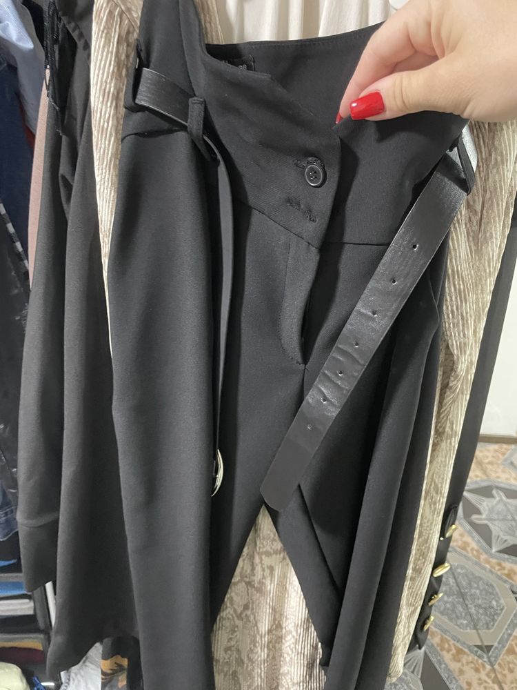 Se vinde rochii de zi pret 60 bucata
