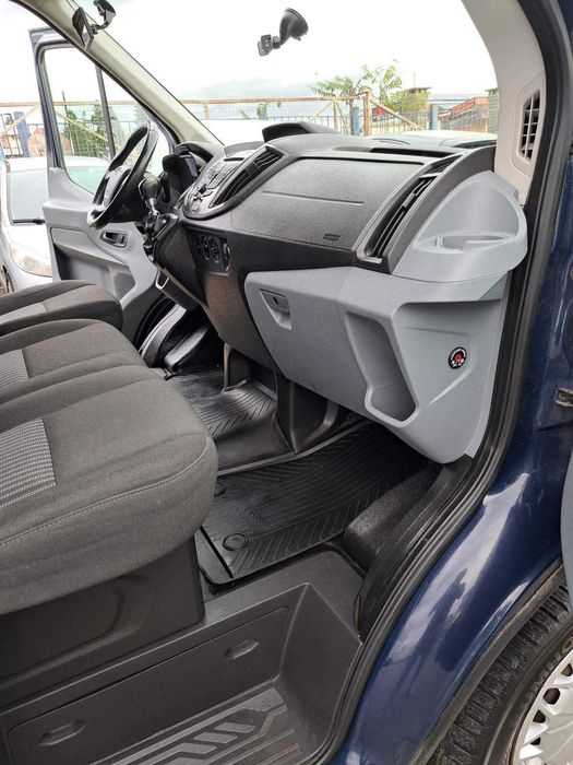 Продавам бус FORD TRANSIT 2.2