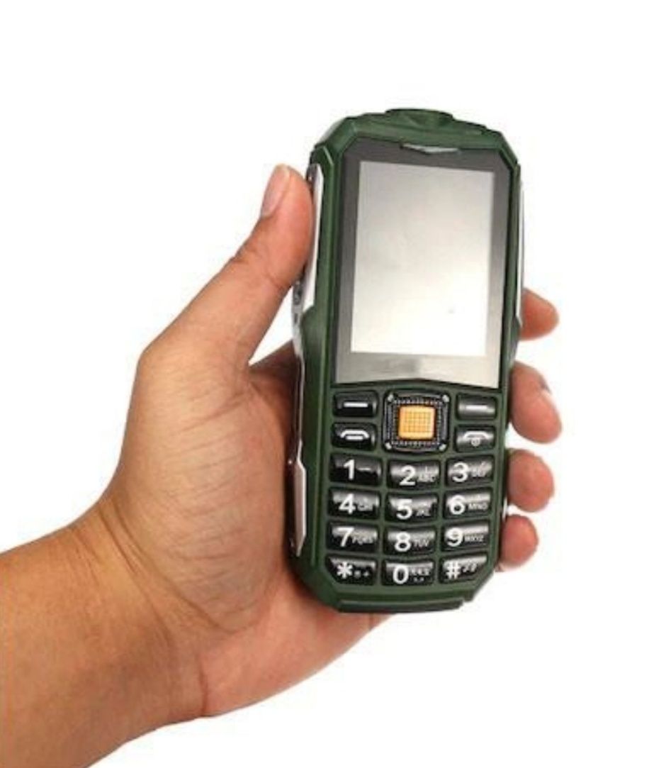 Telefon mobil militar 2800mAh dual sim FM radio lanterna