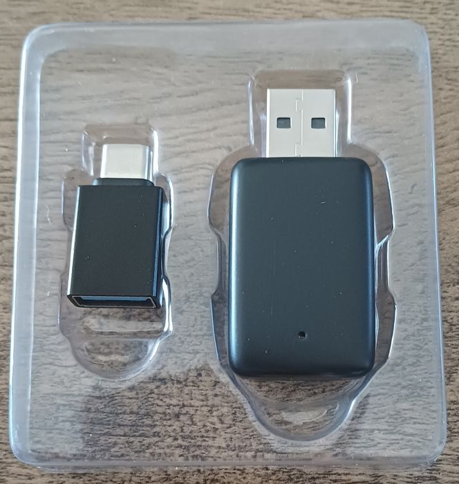 Adaptor Wireless CarPlay & Android Auto 2-in-1 Staryon