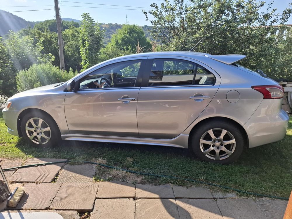 Mitsubishi Lancer