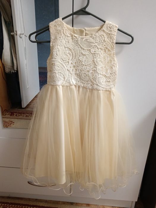 Платье на девочку