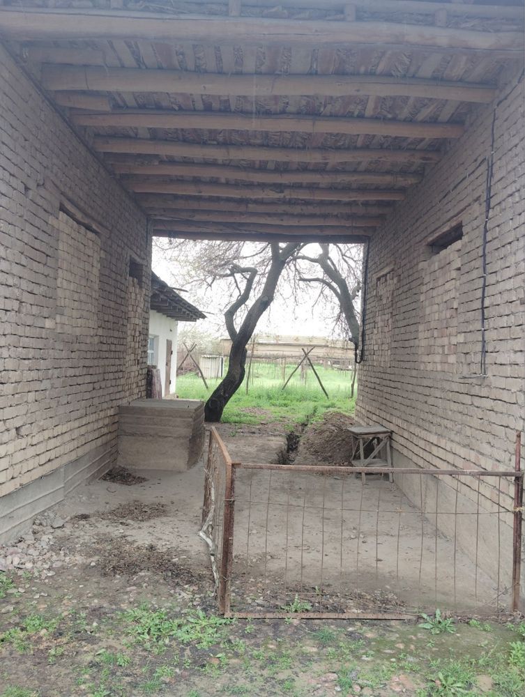Hovli yer sotiladi