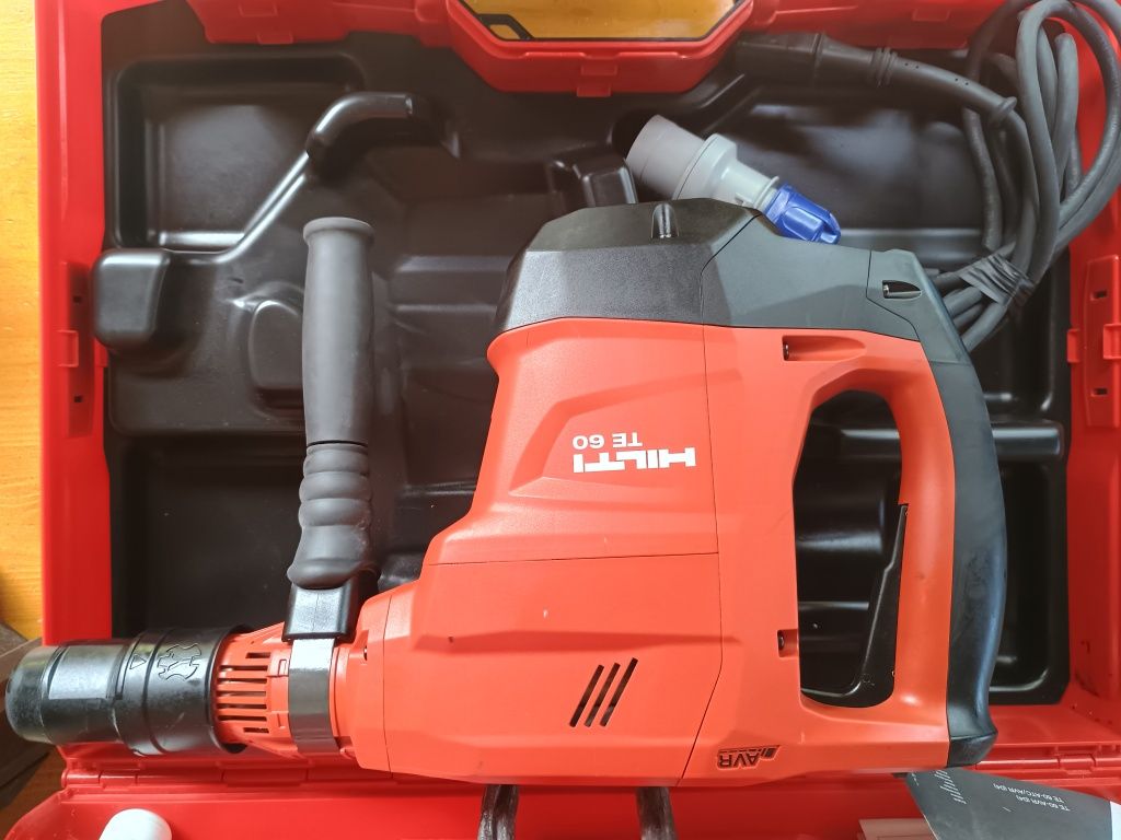 Rotopercutor hilti te60 nou an 2025. Cutie + 2 dalti