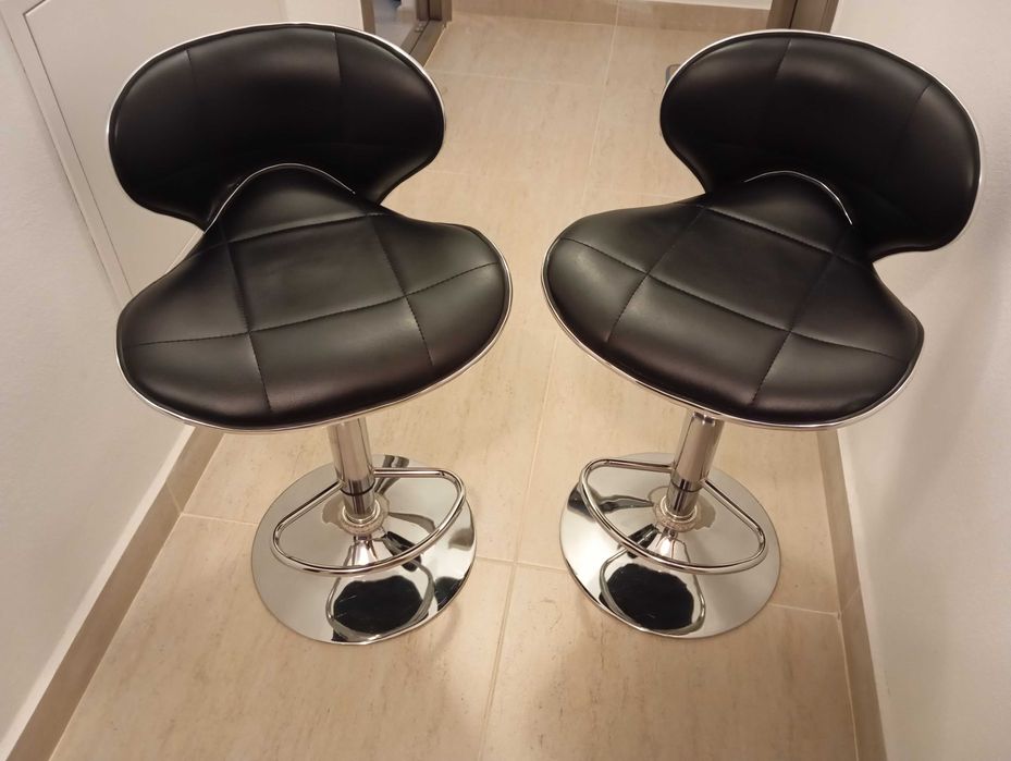 Scaune bar cu spatar (rotative, reglabile pe inaltime)