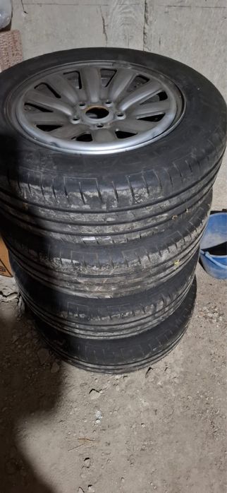 Cauciucuri 195/65/15 vara
