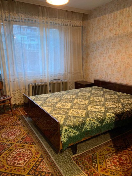 Дава се под наем Тристаен апартамент в Бургас, Славейков - 87 кв.м за 204 € - Снимка #5