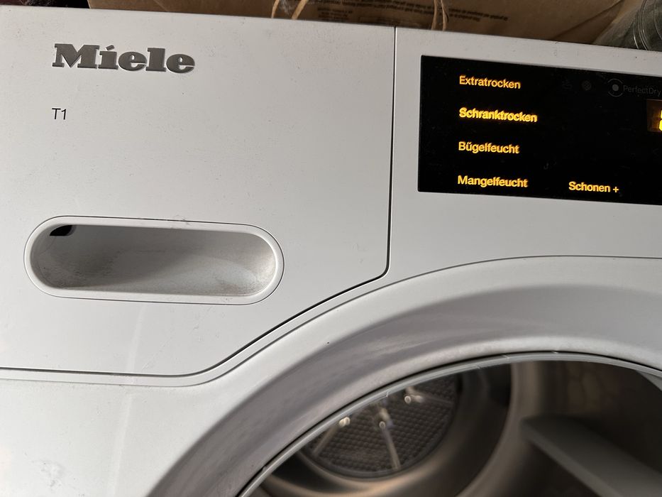 Uscător Miele TWB140WP