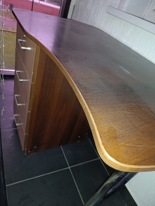 Продам письменный стол