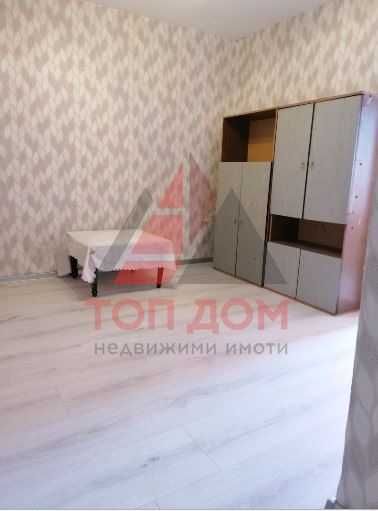 Тристаен! Полуобзаведен! кв. Владиславово! Осми етаж! Код 75632