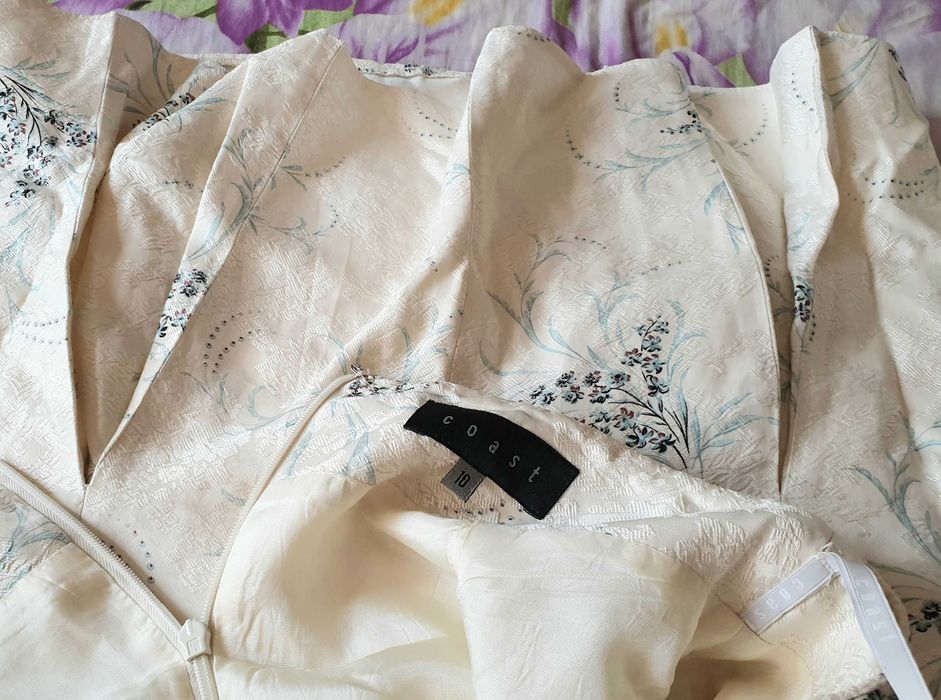 costum dama COAST din matase NR.38